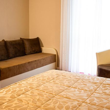 Hotel Italia Леричі Екстер'єр фото