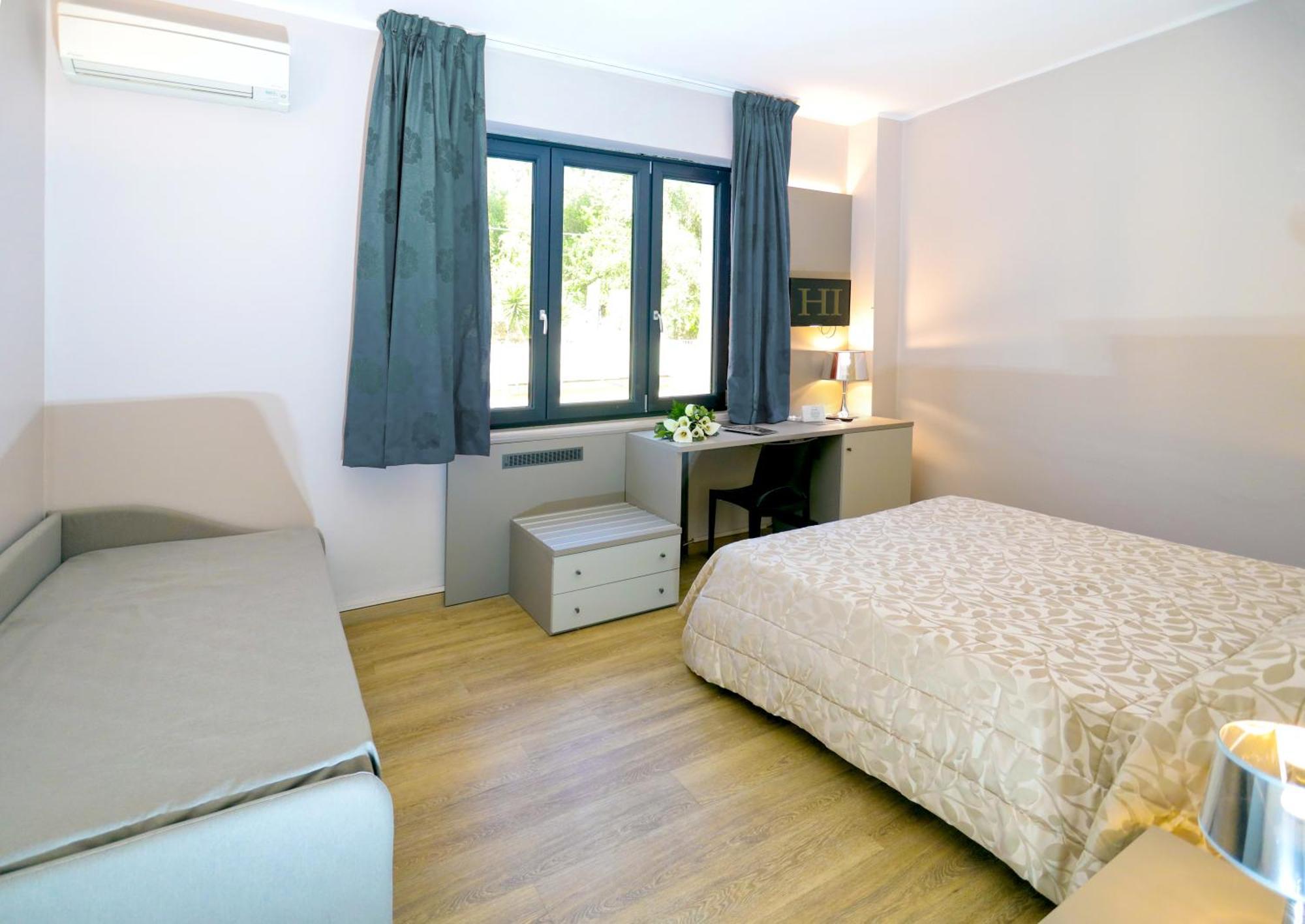 Hotel Italia Леричі Екстер'єр фото