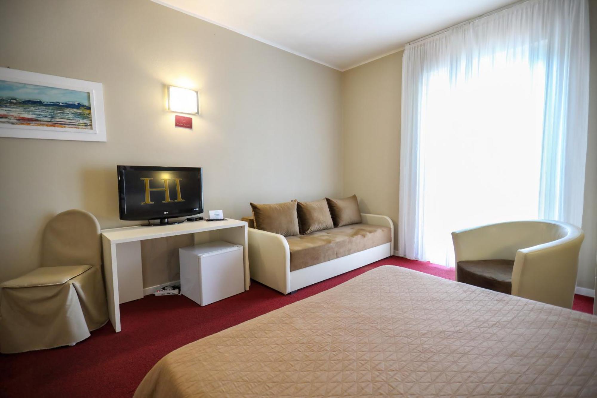 Hotel Italia Леричі Екстер'єр фото