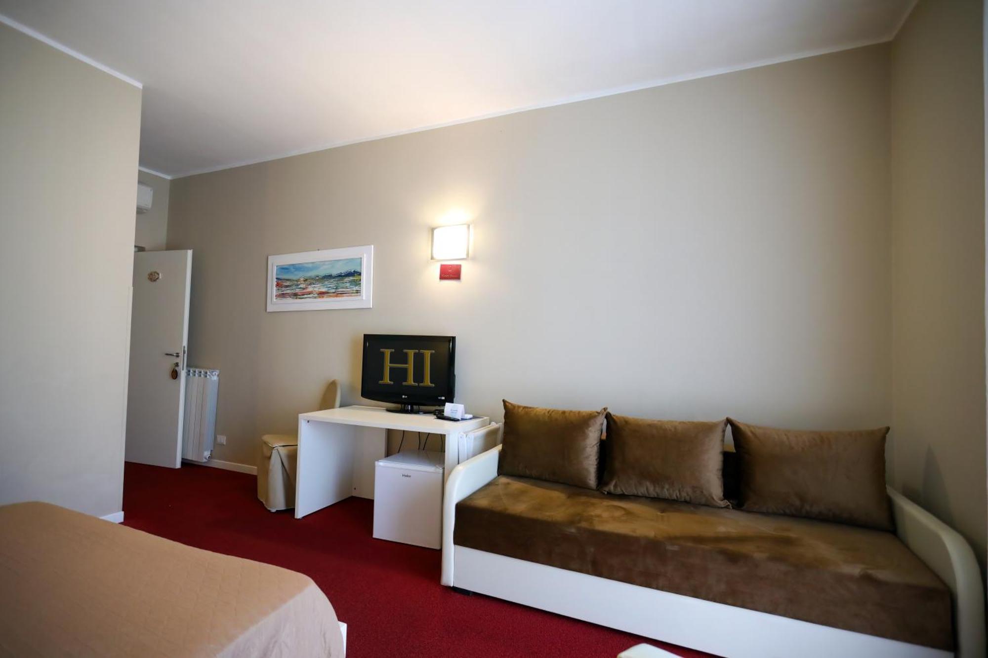 Hotel Italia Леричі Екстер'єр фото