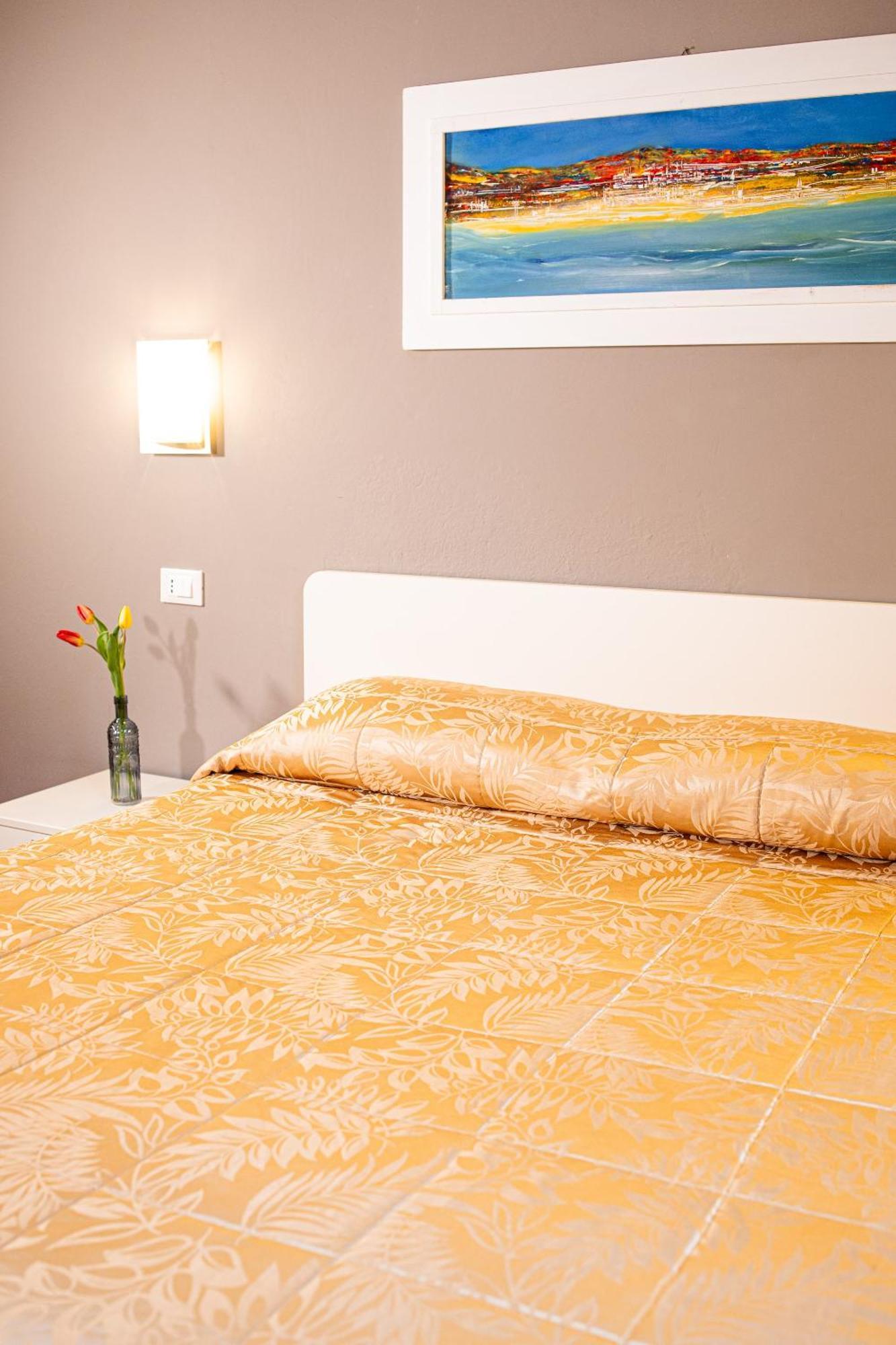 Hotel Italia Леричі Екстер'єр фото
