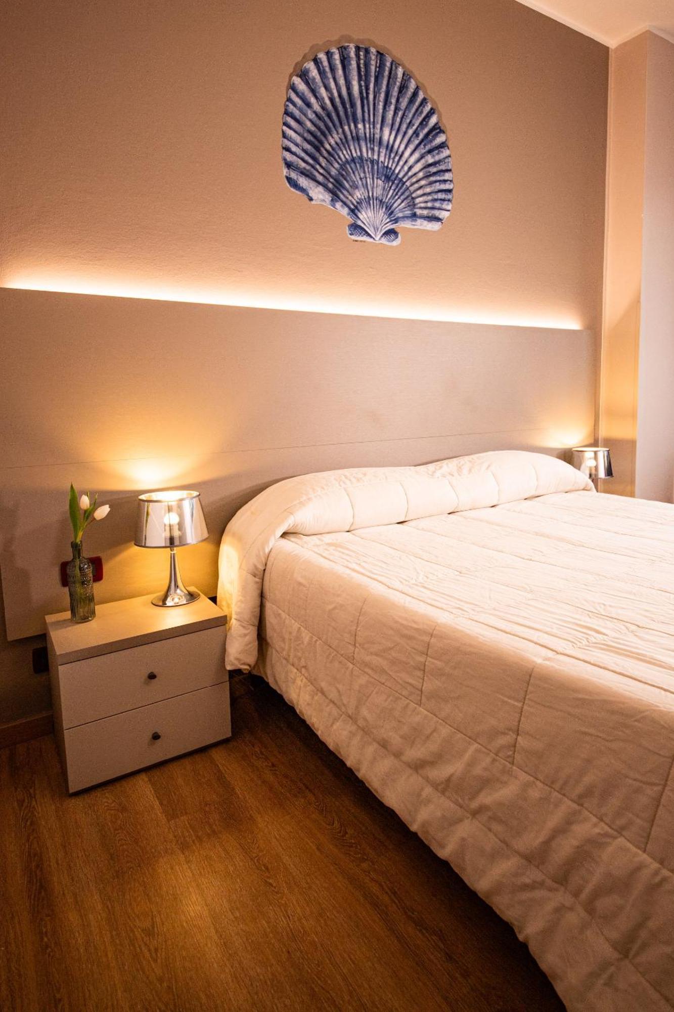 Hotel Italia Леричі Екстер'єр фото
