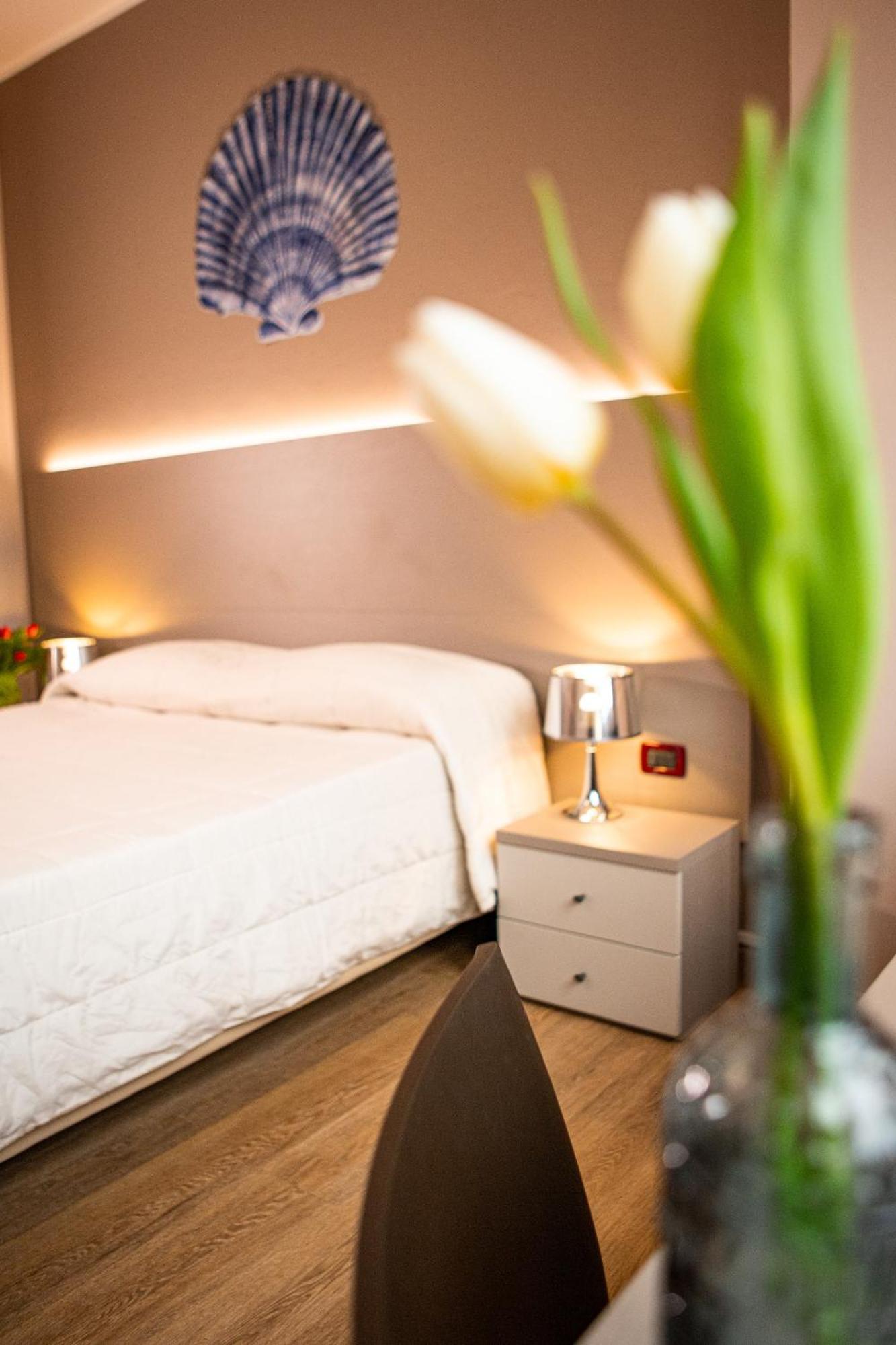 Hotel Italia Леричі Екстер'єр фото