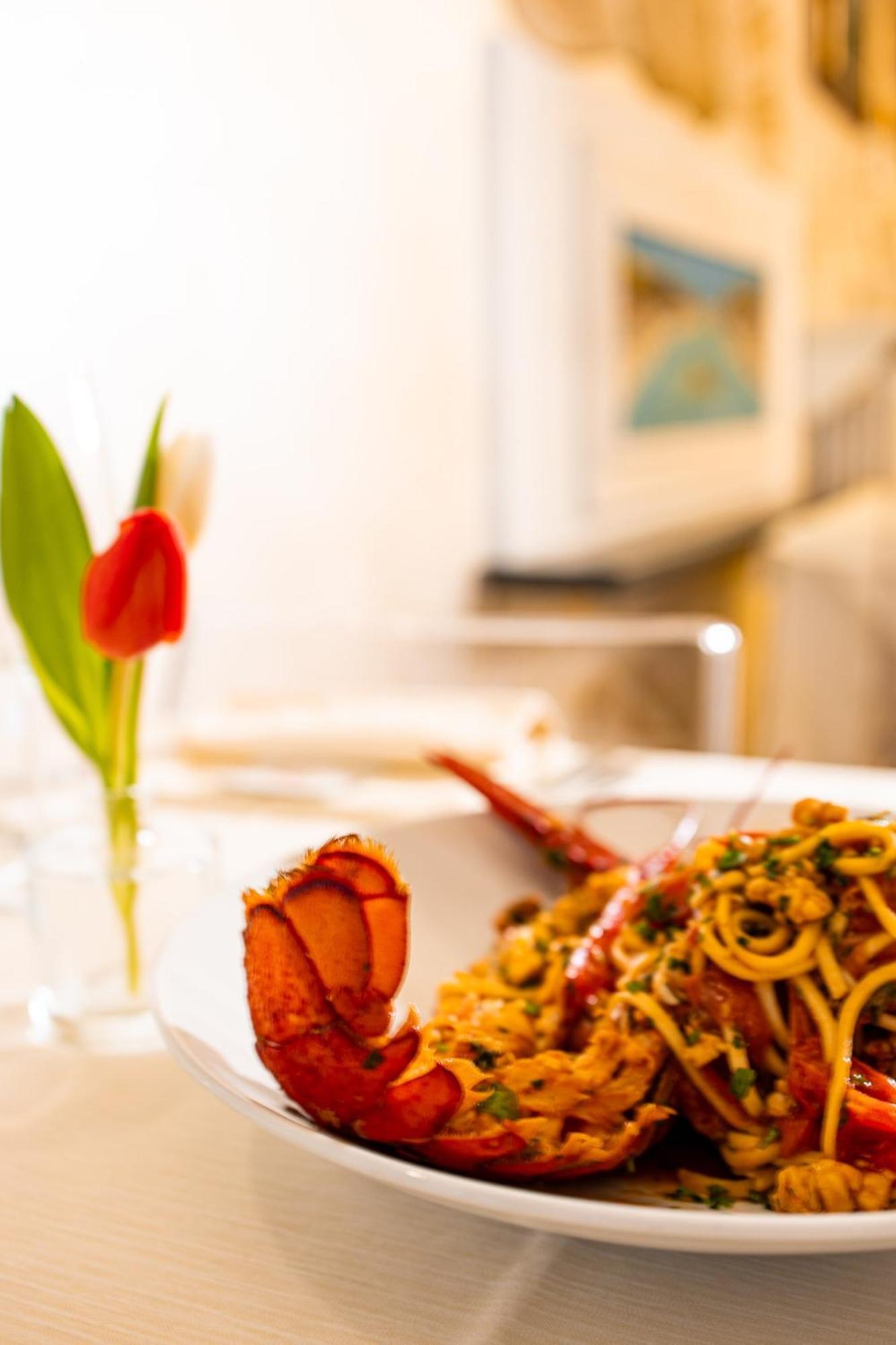 Hotel Italia Леричі Екстер'єр фото