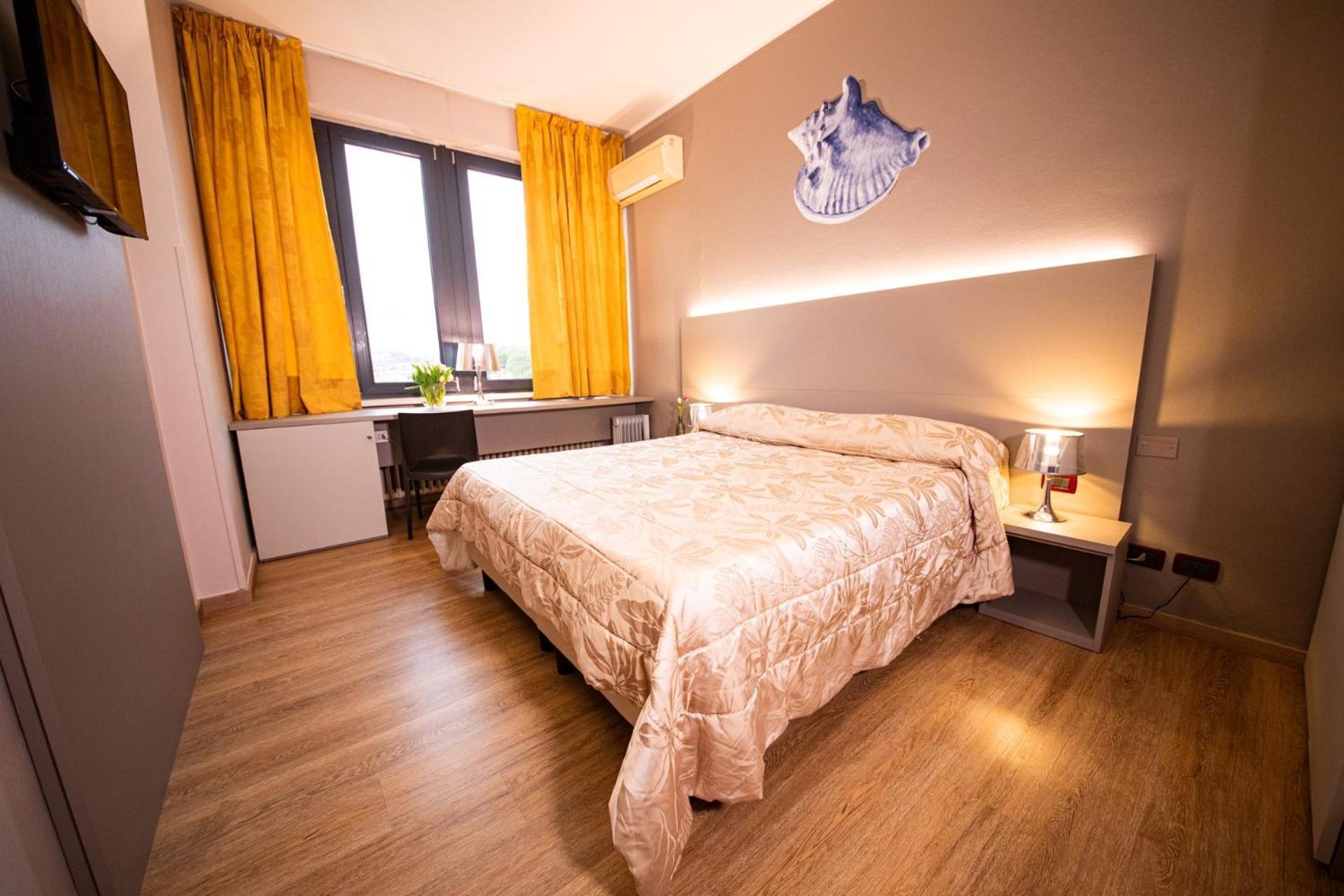 Hotel Italia Леричі Екстер'єр фото