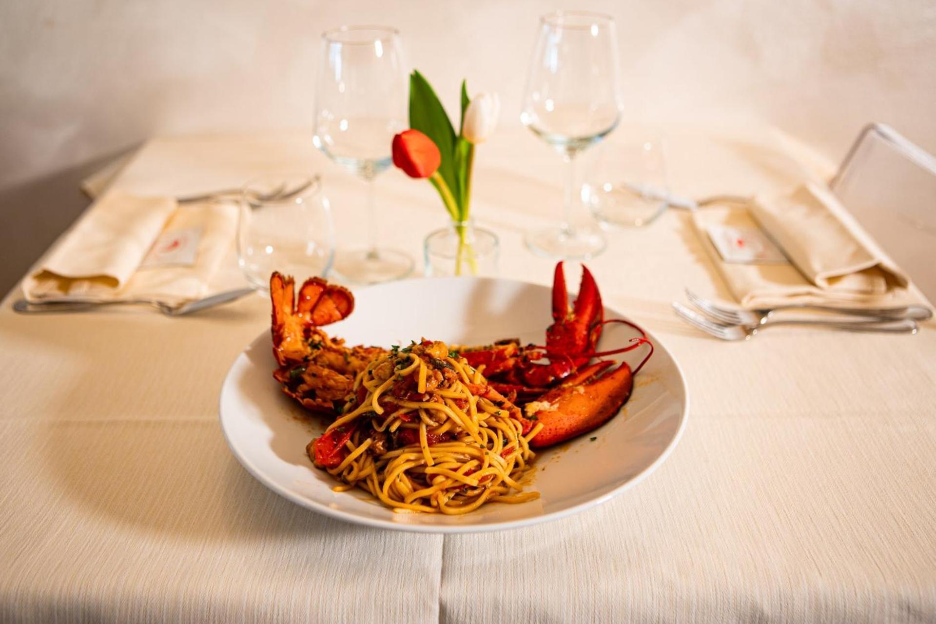 Hotel Italia Леричі Екстер'єр фото